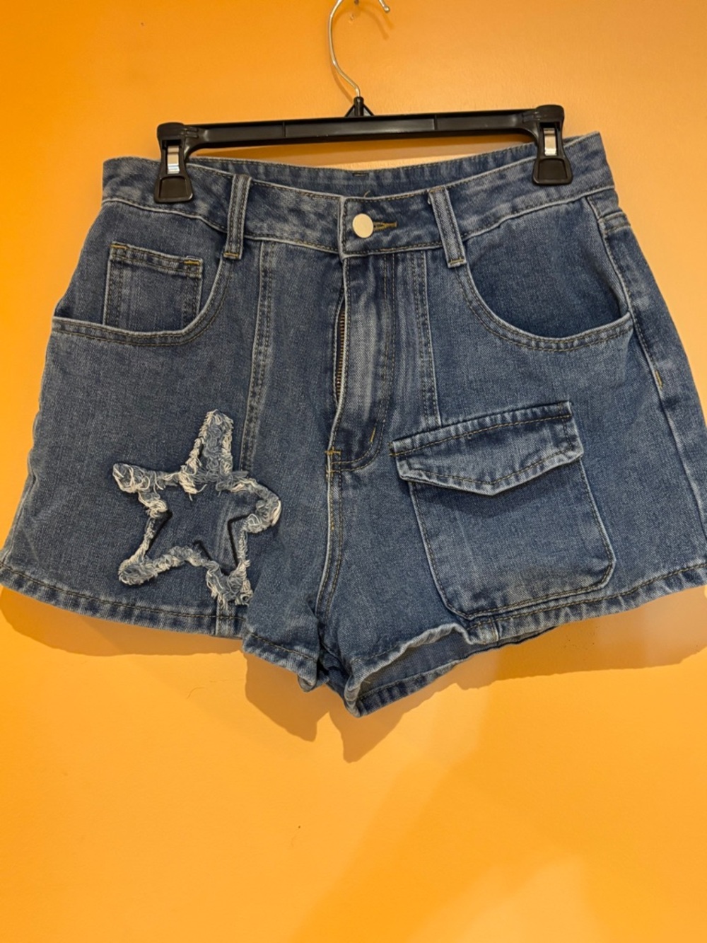 ROMWE L denim shortsighted with star cutout and cargo pocket